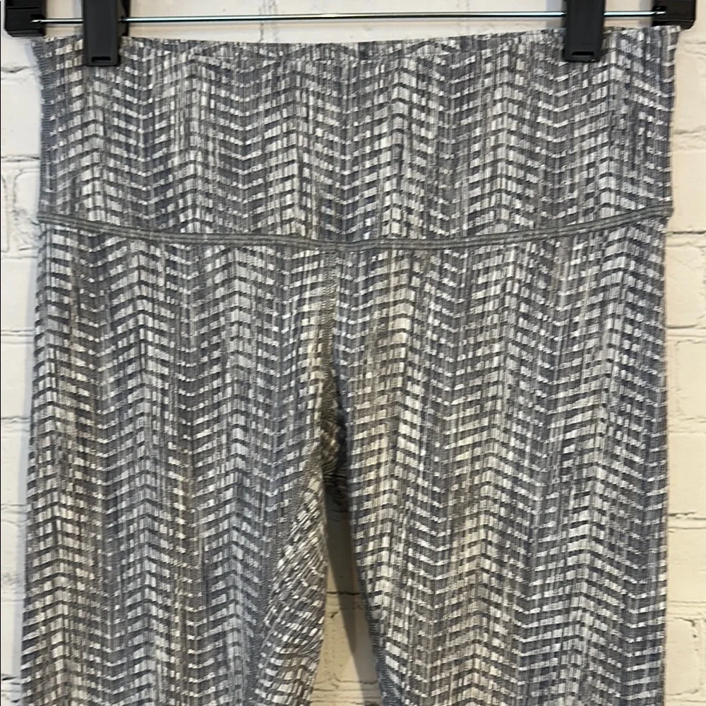 Lululemon Wunder Under low rise luon Gray Patterned Leggings